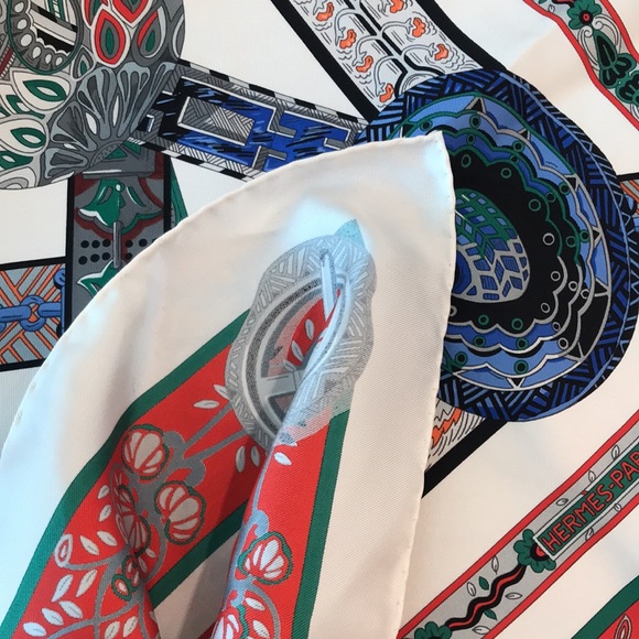 Hermes Le Song De La Licorne Scarf 90 silk - Picture 3 of 7